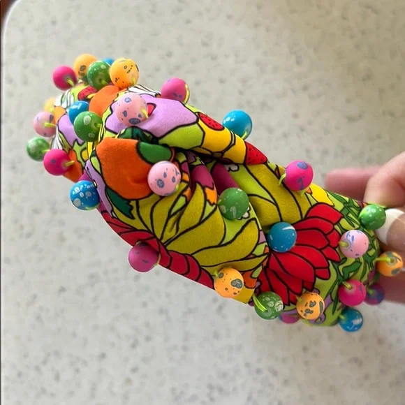 Brianna Cannon | Accessories | Brianna Cannon Floral Beaded  display picture 1